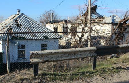 У зоні АТО за минулу добу одного українського військового було поранено