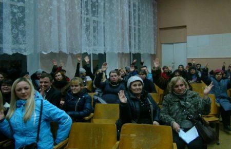 У Рубіжному жителі збирали підписи за відставку міського голови