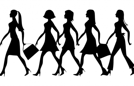 Вимога носити високі підбори на роботі — порушення закону, — юристка