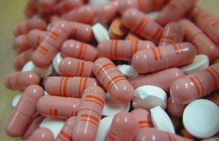 Українці вживають величезну кількість «фуфломіцинів», — експерт