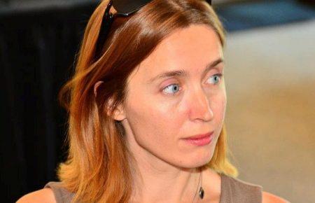 Франции надо бороться с терроризмом, решая социальные проблемы, — Огаркова