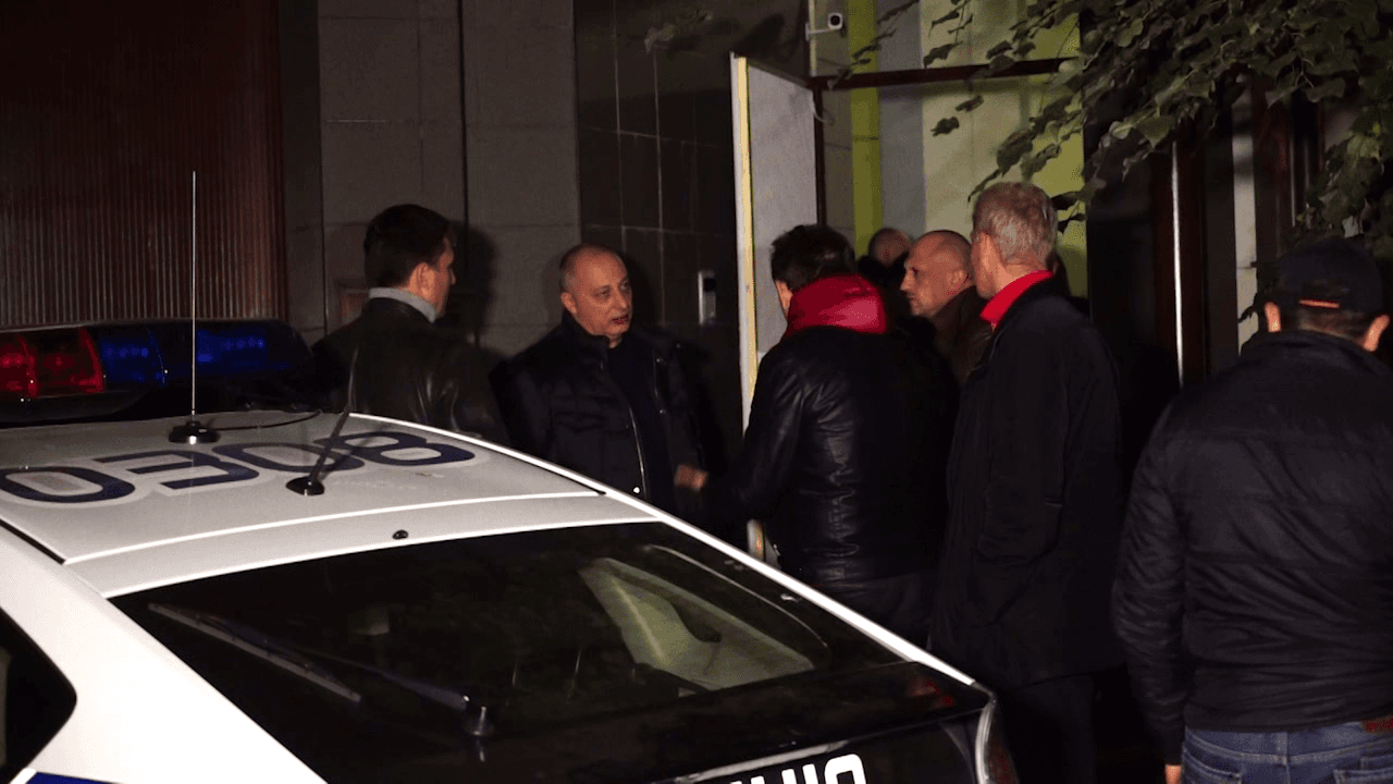 У двір екс-регіонала Ківалова невідомі кинули гранату — постраждалих немає