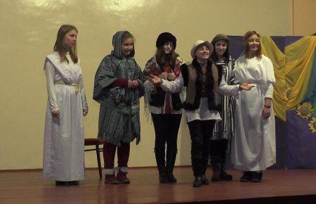 Львівські студенти привезли на Схід Різдвяний вертеп