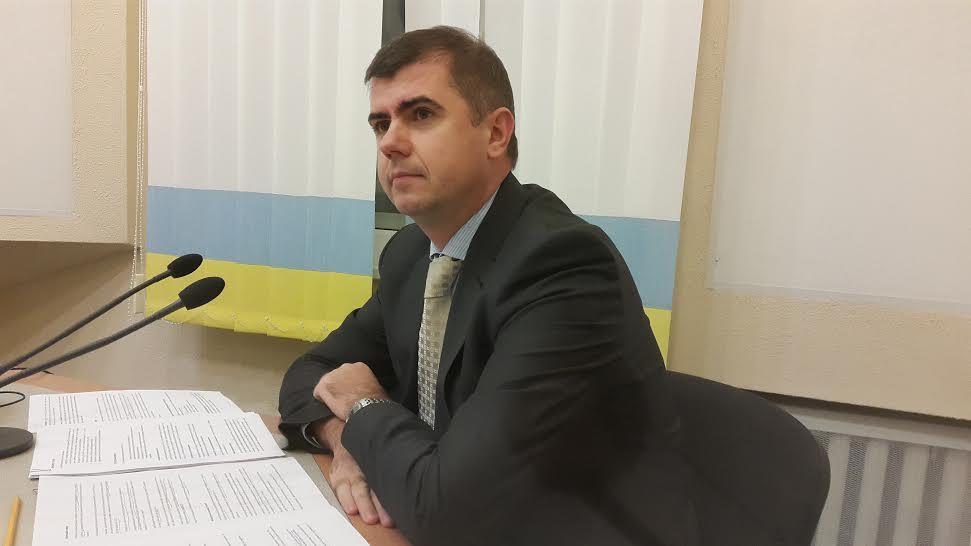 «Громадськості важко працювати з міцевою владою на Сході», — представник АП