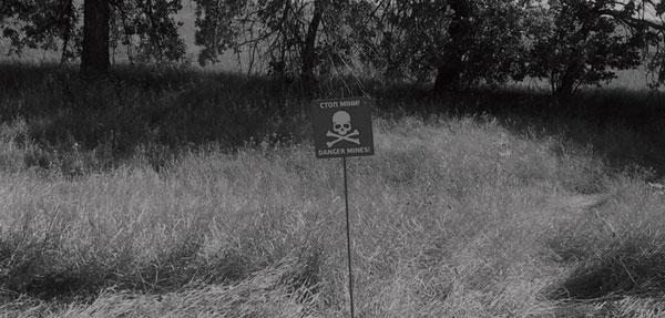 «Фундація101»: Головні проблеми перетину КПВВ — замінування та хабарництво