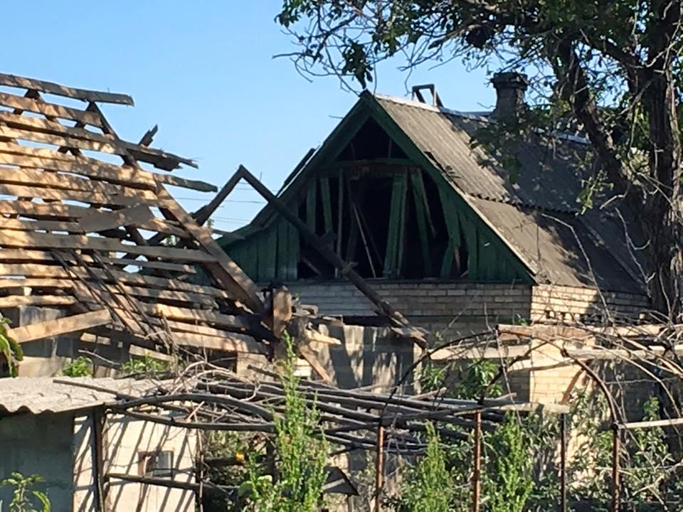 Пастор з Донбасу опублікував свіжі фото обстріляної Мар’їнки