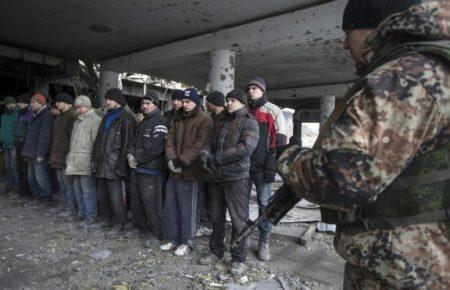 90% військових в полоні зазнають катувань, — психологи