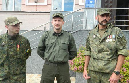 «Сьогодні охороняти гей-парад, а завтра захищати Порошенка», — поліцейський