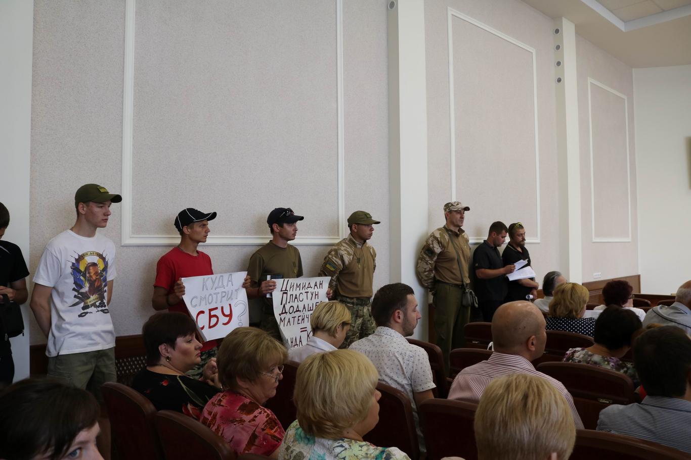 В Забахмутке нет воды, а мэр Бахмута — на больничном, — журналистка