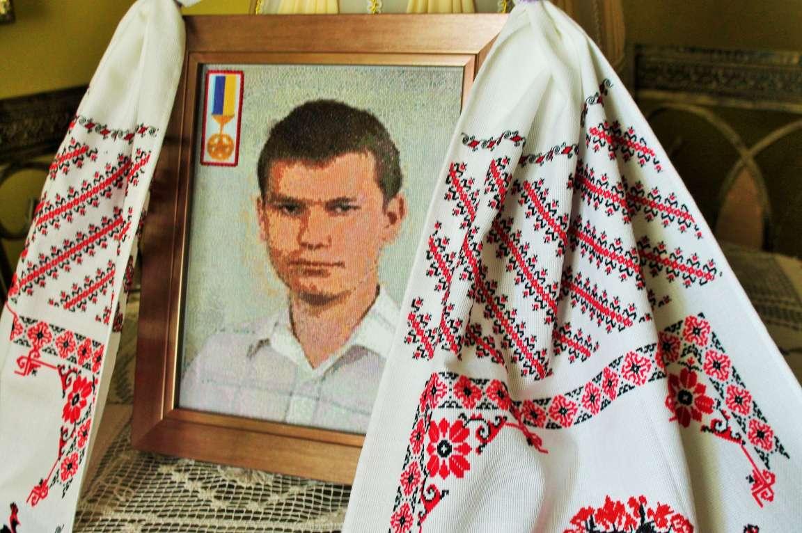 У Бахмуті вирішили назвати школу в честь загиблого в Донецьку патріота