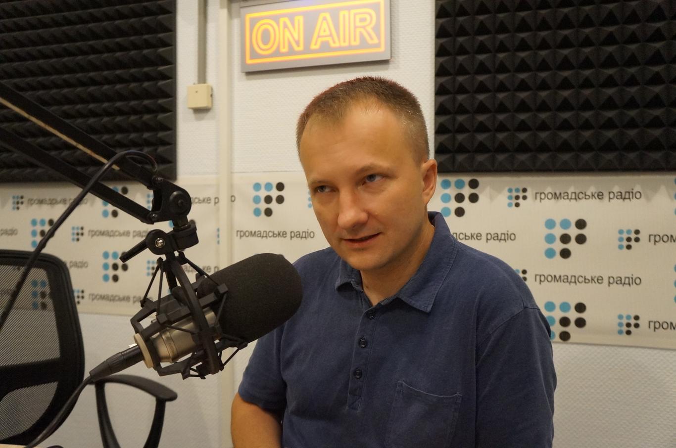 День Конституції: олігархічний компроміс — не те, що варто святкувати, — політолог