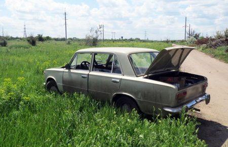 В зоні АТО студент і школяр поцупили авто, відштовхавши його вручну — МВС