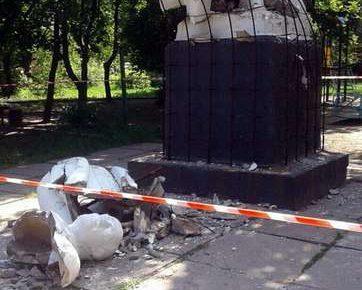 Пам’ятник Леніну в непідконтрольній Макіївці підірвали