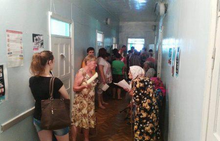 Как помогают жителям пригорода Горловки представители медицинской миссии?