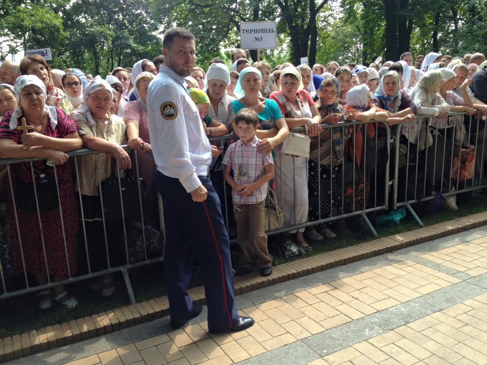 Під час хресної ходи загубилася дитина