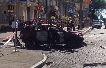 «Коли витягли, він ще дихав», — очевидиця вибуху авто Павла Шеремета