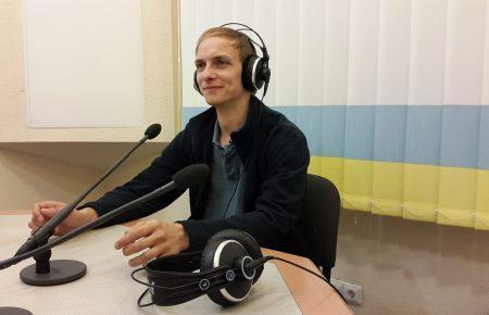 Антон Литвинов покаже нову оперу за Чеховим «Медведь» 16 липня