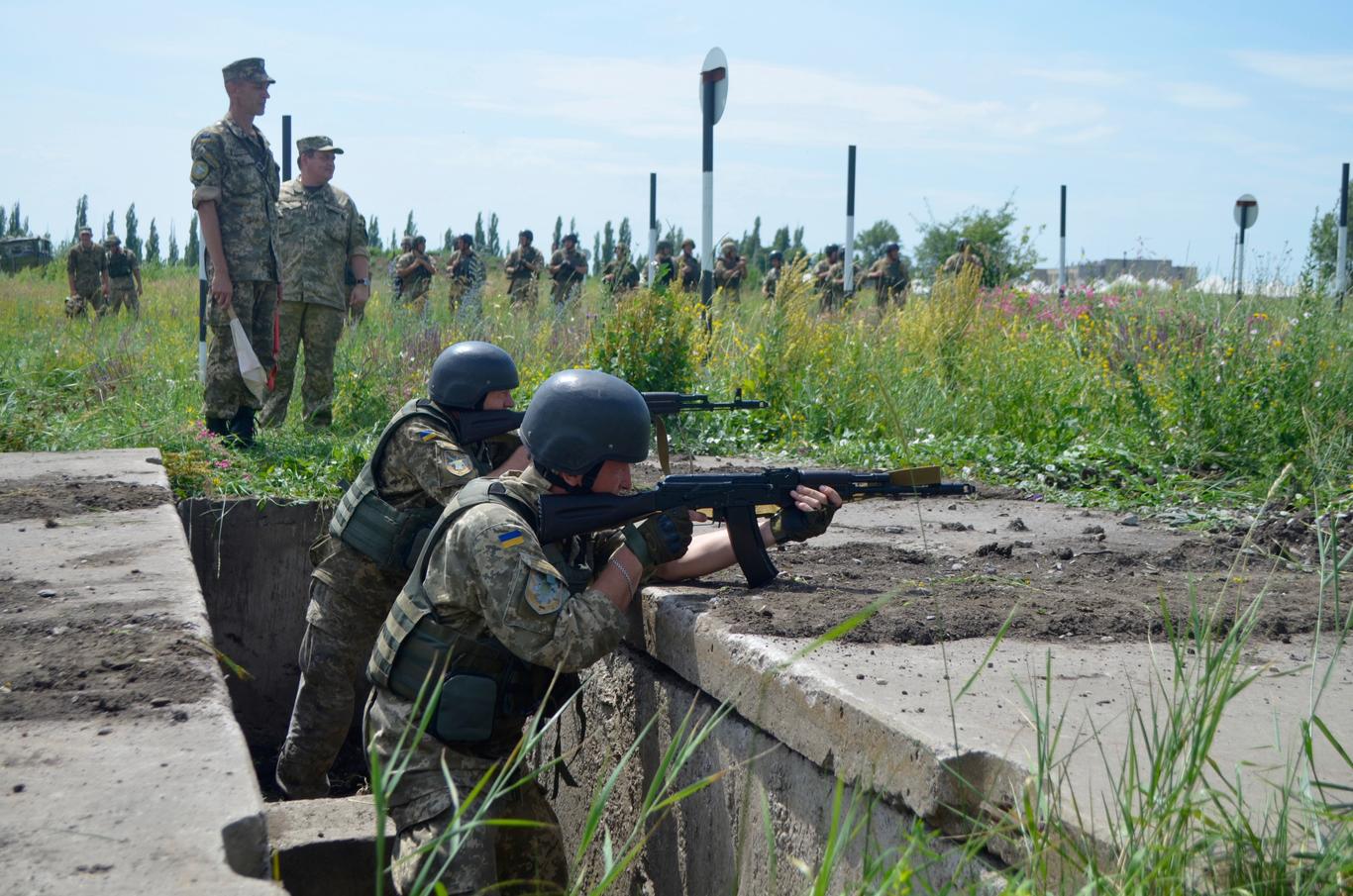 На Харківщині пройшли всеукраїнські масштабні навчання сержантів