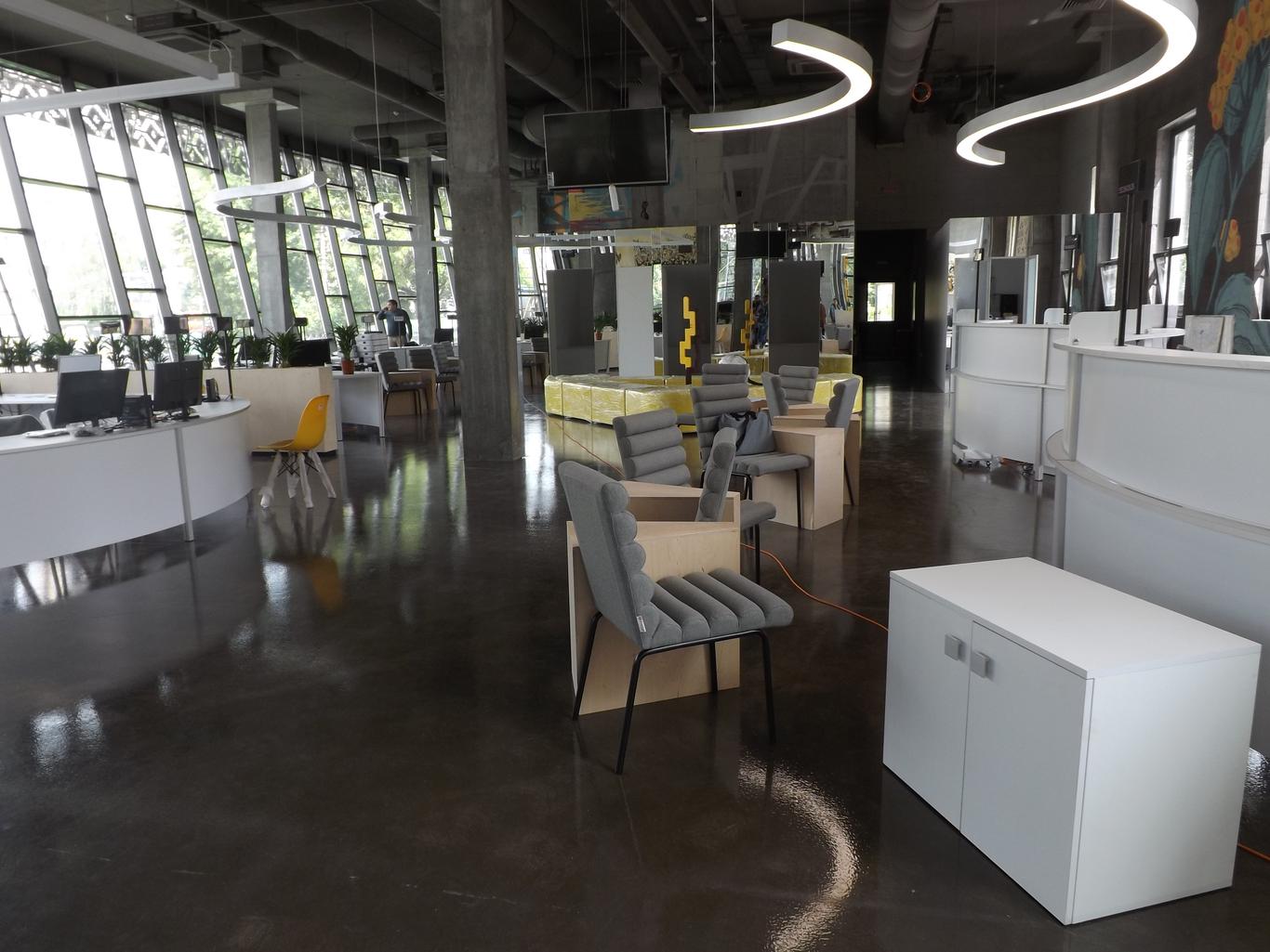 Кому потрібен новий центр надання адмінпослуг «Готово!» у Києві за 30 млн грн?