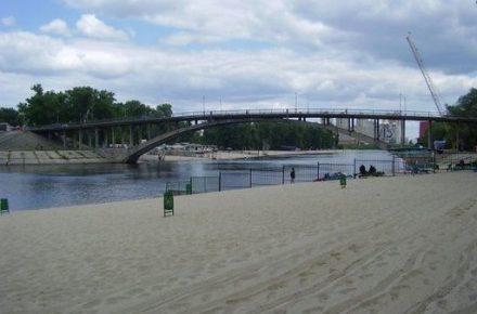 Де можна купатися у Києві?