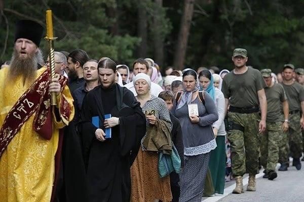 Учасників хресної ходи можуть використовувати як «живий щит», – речник УГКЦ