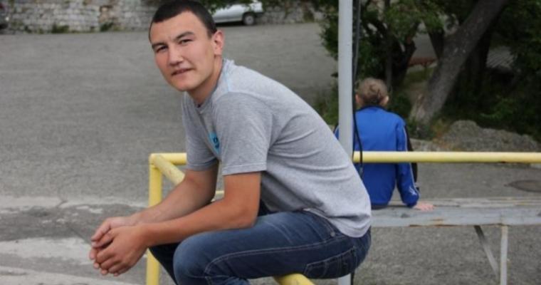 Крымчанина, подозреваемого в поджоге машин, выпустят из СИЗО