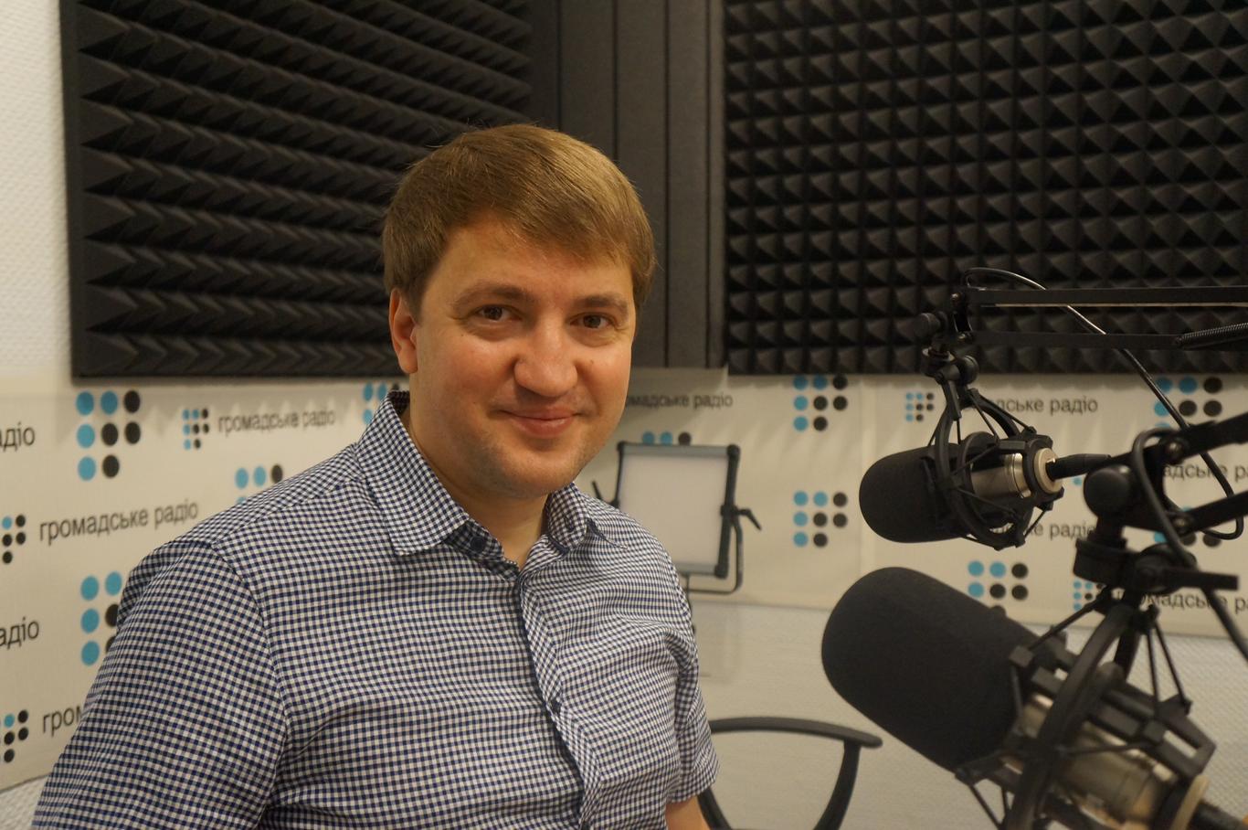 Уряд Гройсмана лишився у фарватері даних, але невиконаних обіцянок, — експерт