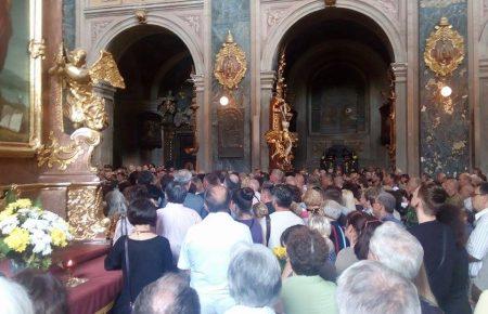 У Львові прощаються з загиблим в зоні АТО оперним співаком Василем Сліпаком, стрім