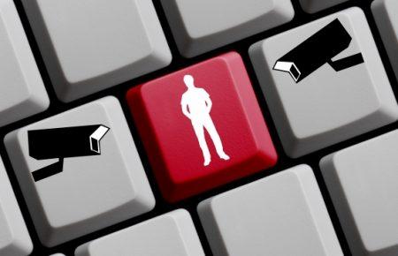 Кто и как следит за россиянами в соцсетях? — расследование