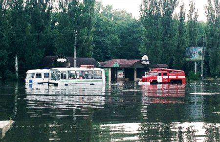 У Черкасах за 3 години зливи і граду випала майже місячна норма опадів