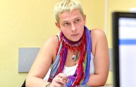 Колишня шеф-редакторка Інтера під ДАП назвала бойовиків «своїми» — відео