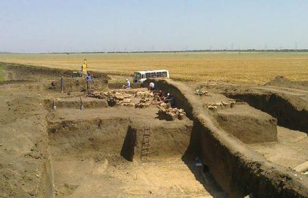 У Криму російські археологи відкопали частину античної фортеці — фото