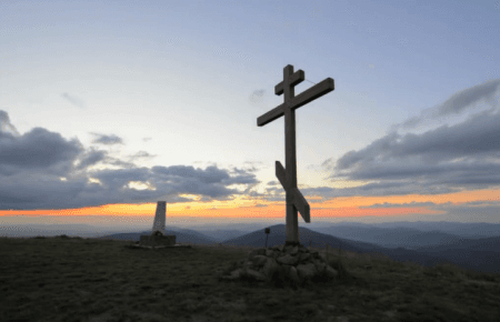 Українська фотограф у 6 секундах зобразила красу карпатського неба — відео