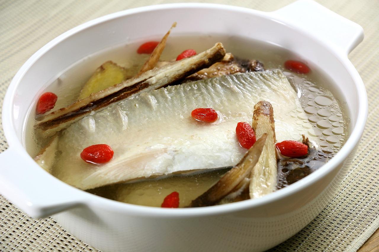 Смачна країна. Бульйон із рибних обрізків