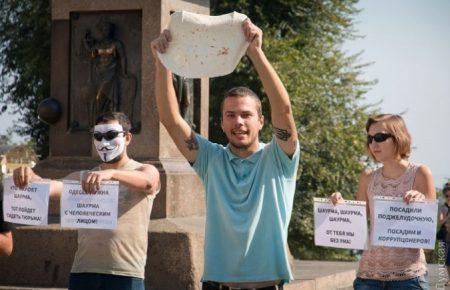 За шаурму і проти корупції: в Одесі пройшов «ШаурМарш», фото, відео