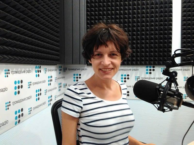 Школа — не церква, не потрібно на неї молитися і вкидати гроші — журналістка