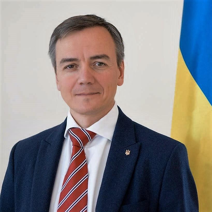 Россияне недовольны правительством, но голосуют за правящую партию, — Хара