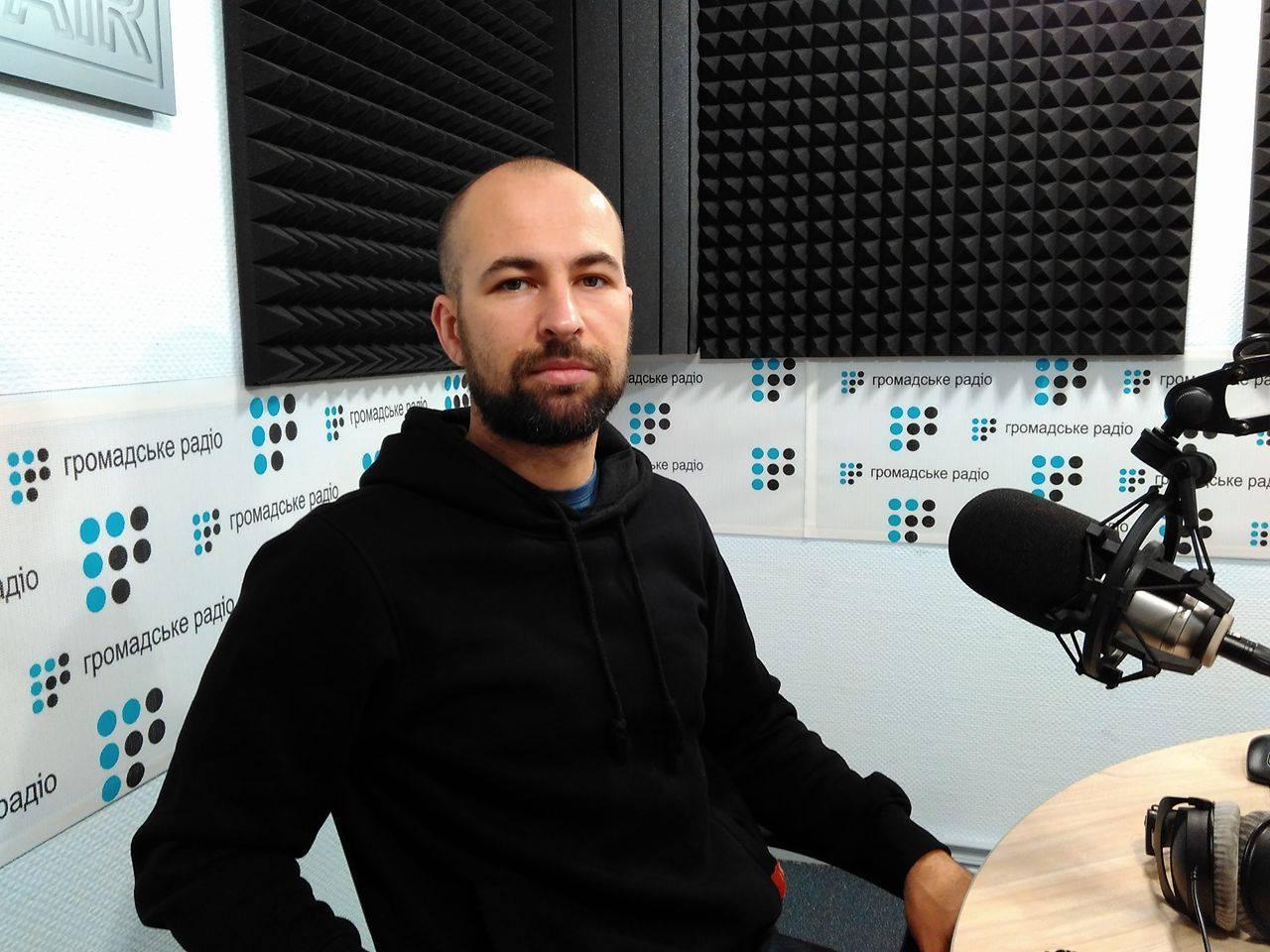 За рішення регулятора українці платять мільярди за компослуги, — експерт