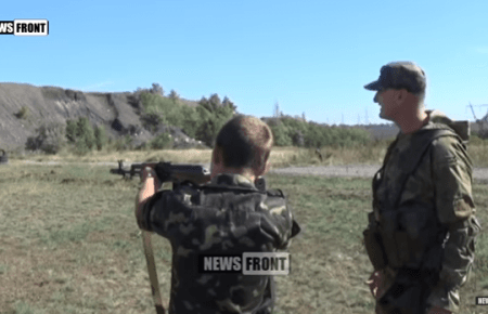 Для дітей з "ДНР" стріляти з автоматів звичне явище? Відео