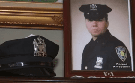 Поліцейський українського походження рятував людей під час теракту в США - відео