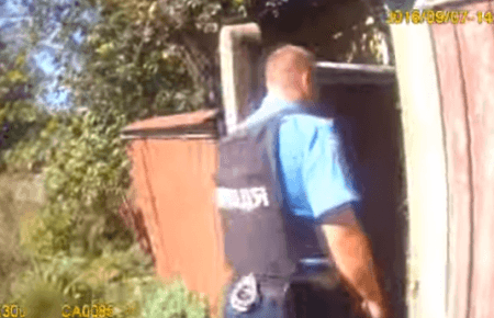 У Черкасах батько тримав у заручниках 5-річного сина - відео