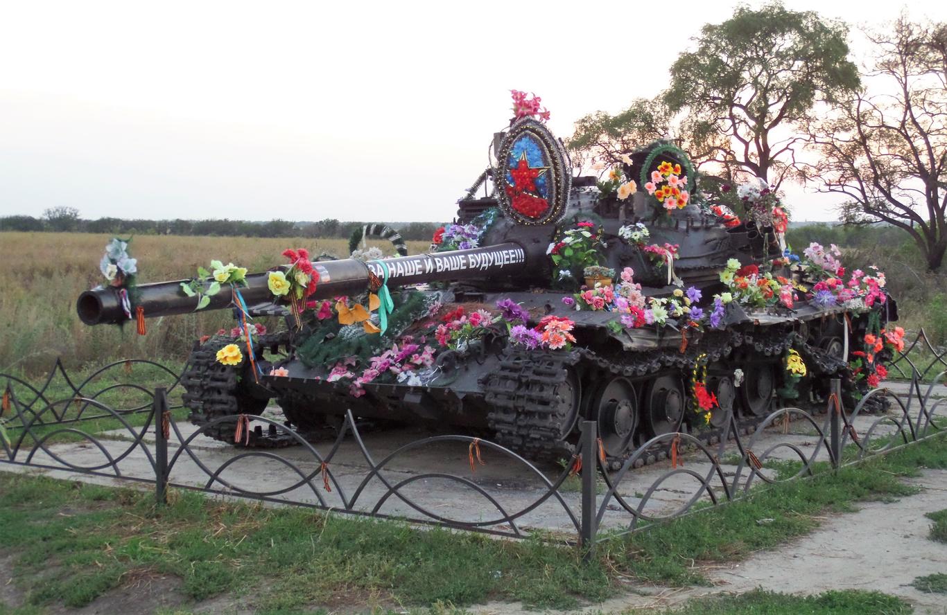 Подорож до Луганська. Що відбувається по той бік «кордону»? Фоторепортаж