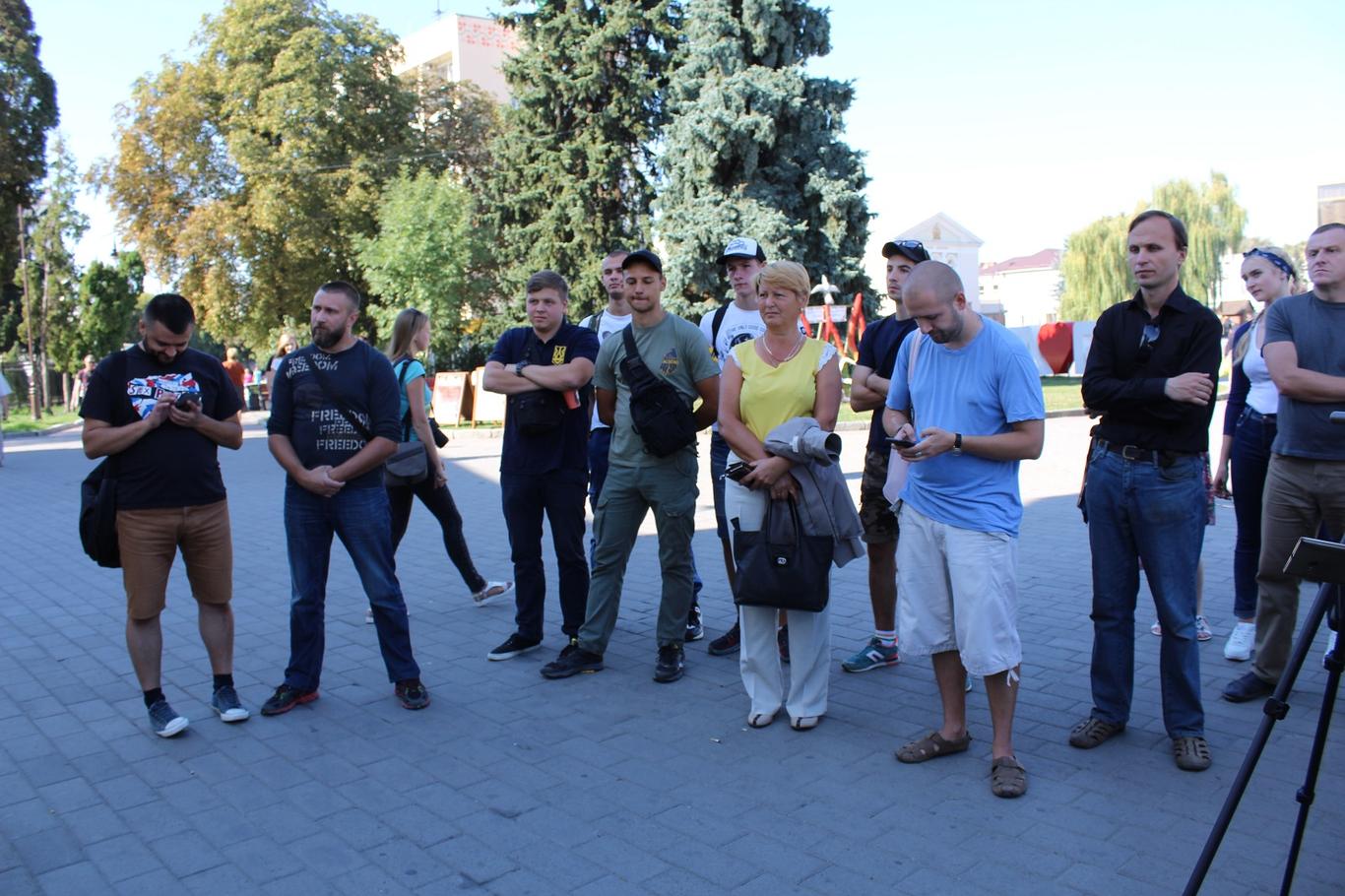 В Луцьку журналісти пікетували прокуратуру та Нацполіцію