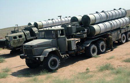 Дії РФ у Криму загрожують міжнародним авіаперельотам — розвідка