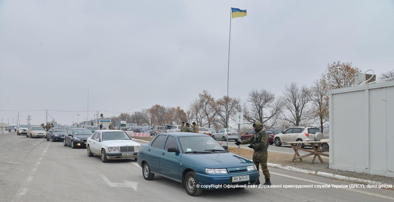 Бойовики обстріляли позиції прикордонників на КПВВ "Гнутове" - Слободян