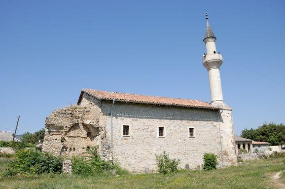 У Криму силовики обшукали мечеті та затримали імамів — адвокат