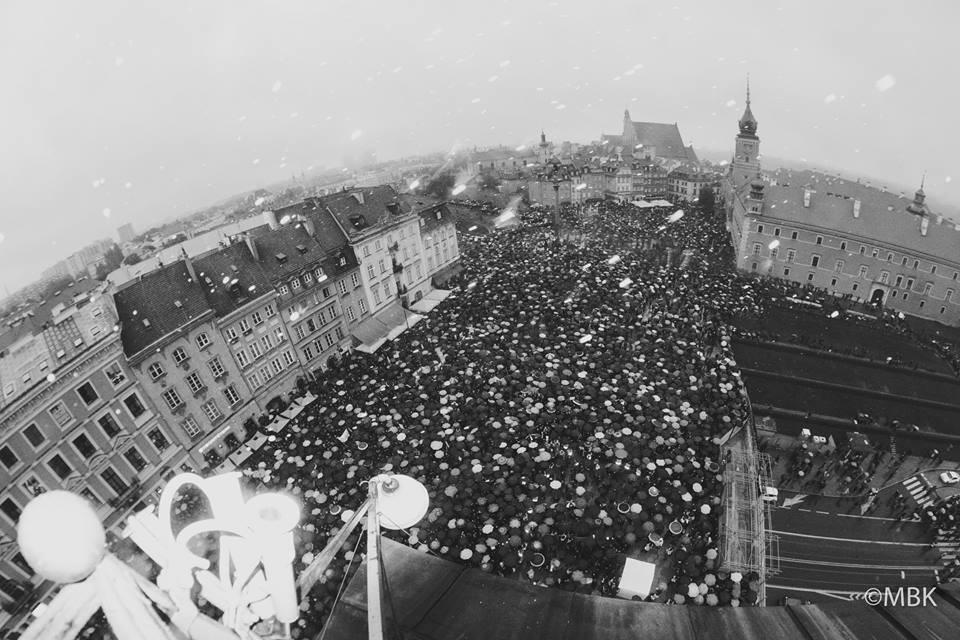 Протести в Польщі стали можливими завдяки соцмережам, — польська активістка
