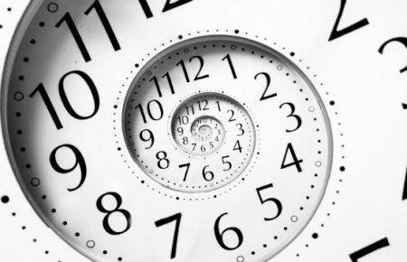 Сьогодні вночі переходимо на зимовий час