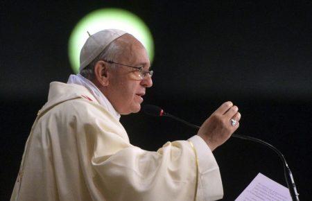 Папа Франциск дозволив священнослужителям відпускати гріх аборту