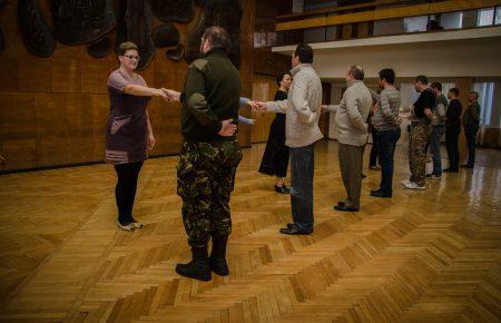 Як танцювальні заняття допомагають справитися з травмою ветеранам АТО?